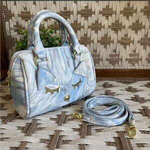 Betsey Johnson “Luna Lashes” Mini Satchel – Marbled Baby Blue ✨💙